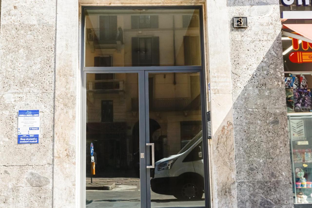 Easy Room Italy Balcony Milan Exterior photo